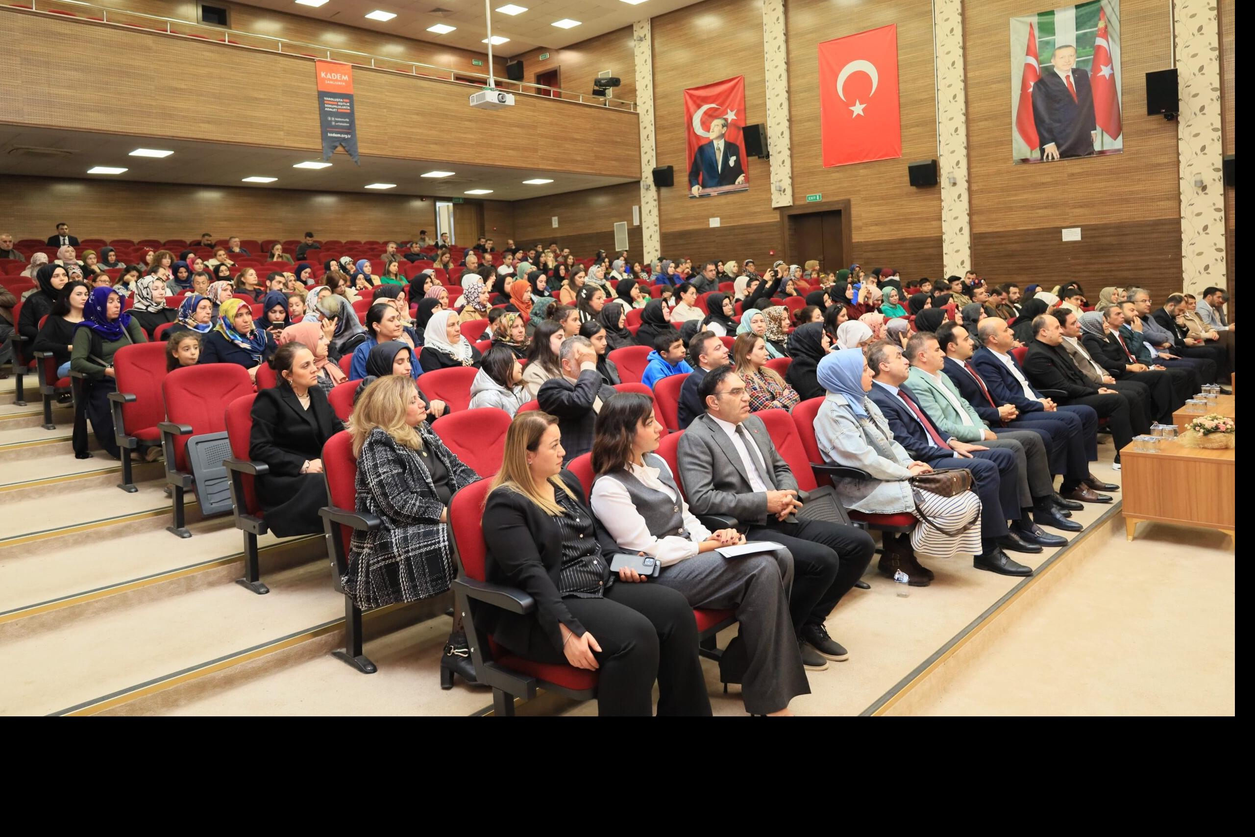 Haliliye’de “Yeni Anayasa Yapım Sürecinin Başarısında Kadınların Rolü” Söyleşisi Gerçekleştirildi