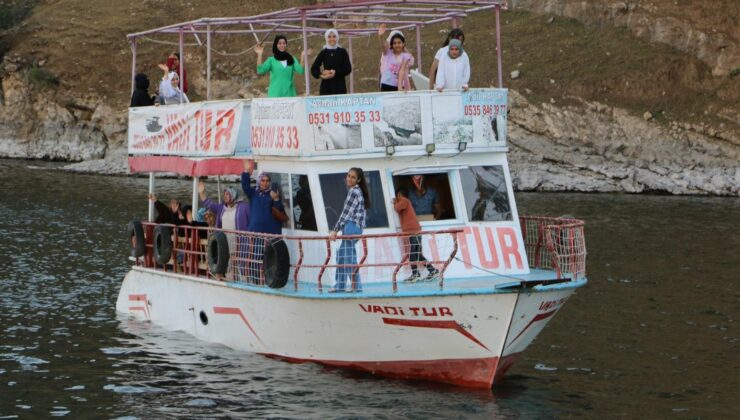 Şanlıurfalı kadın kursiyerler Takoran Vadisi’nde doğayla buluştu