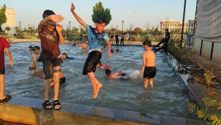 Şanlıurfa’da süs havuzu sahile döndü!