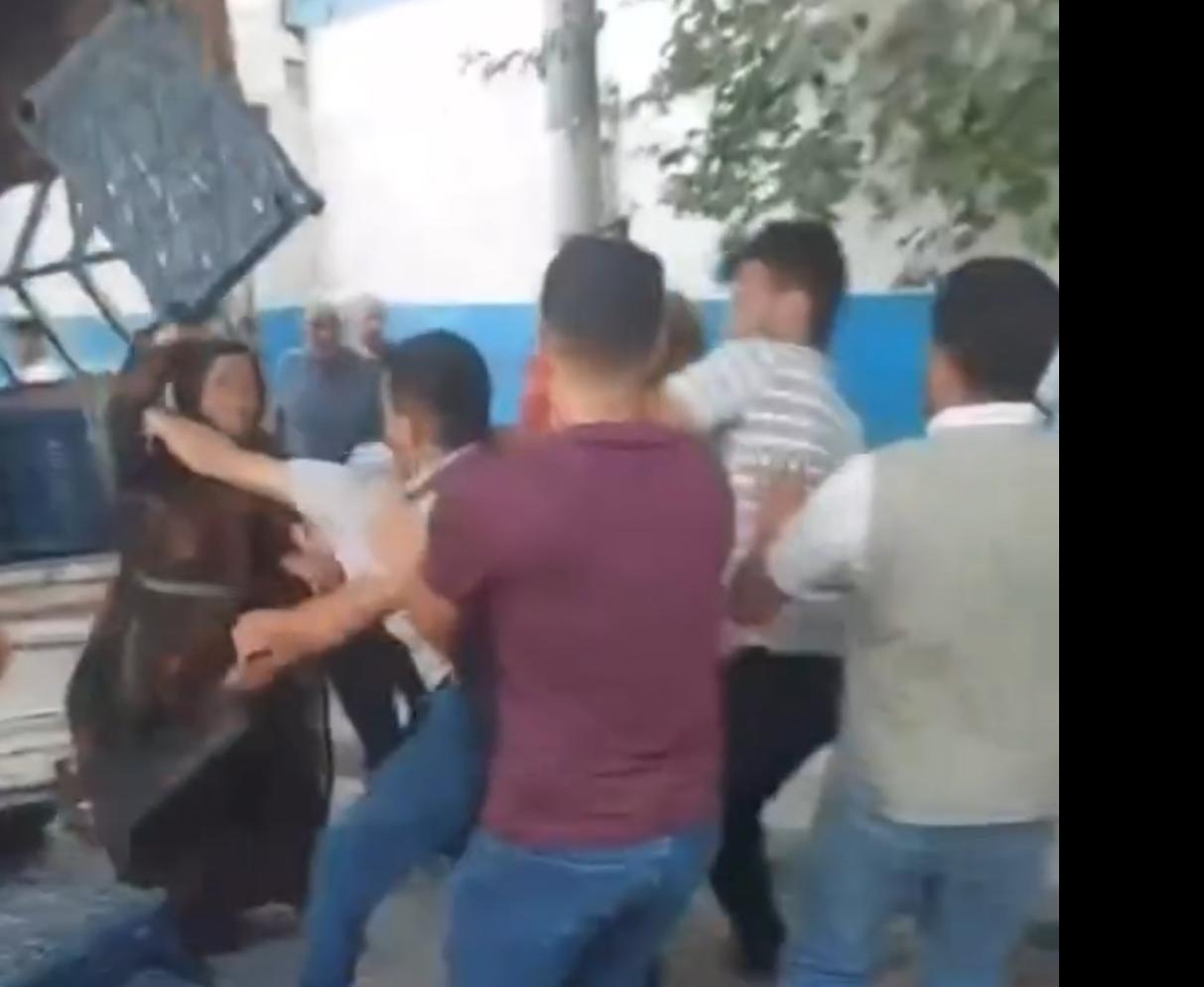 Şanlıurfa’da pazaryeri kavgası: Kadınlar da dahil oldu