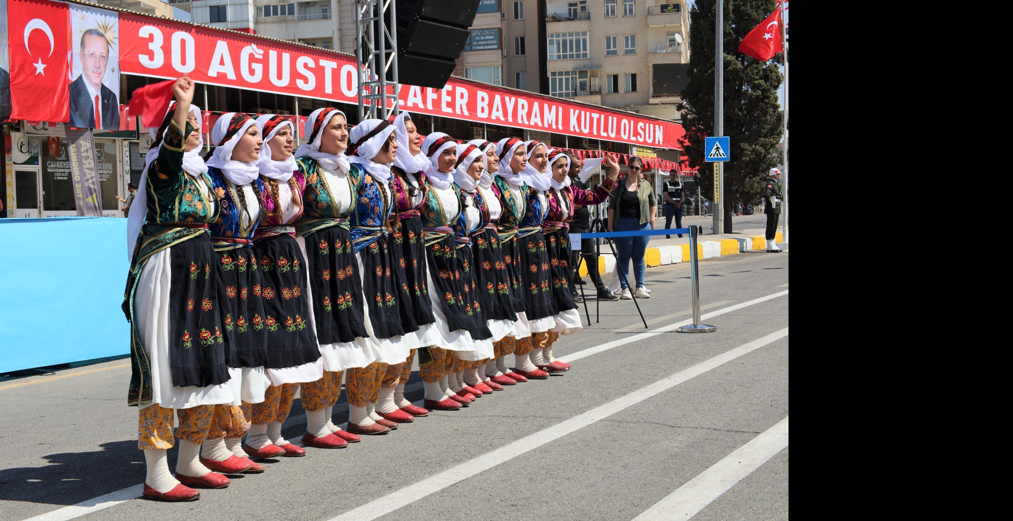 ŞANLIURFA’DA 30 AĞUSTOS ZAFER BAYRAMI COŞKUYLA KUTLANDI